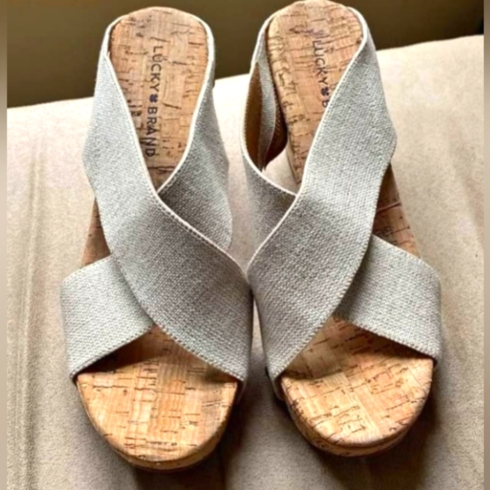 Lucky Brand Wedge Sandals Size 8